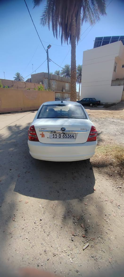 سلام عليكم سياره ليفان 520للبيع موديل 2011بيها صبغ بل باب الأيمن الخلفي+الجاملغ الخلفي فقط مصبوغات
مع وجود رصعات خفيفه تبريد شغال كهربائياتيها كلها شغاله تخم تاير جديد 
رقم انكليزي جديد باسمنا السعر 35بيها 
مجال بسيط  ***********الاستفسار على الرقم
