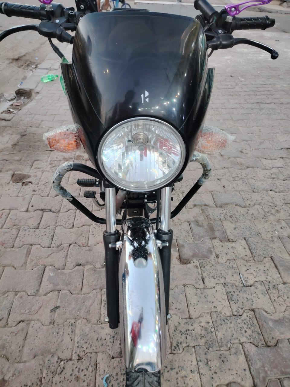 سلام عليكم هيرو مديل ٢٣ داجة جديدة مكفولة ارواق جديدة سعرهة مليونين و مية وبيهة مجال مكان شهداء معمل المرور رقمي *********** مكلف بالنشر
