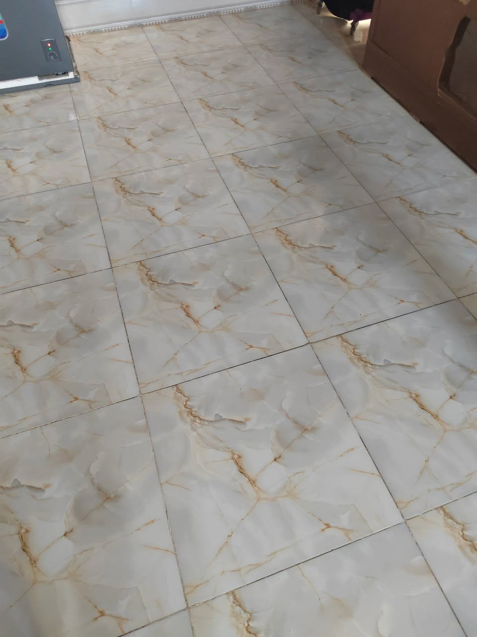 السلام عليكم ورحمة الله بيت بلسفحه الثانيه ٢٠٠ متر  قريب ع الوائلي بلساحه البلنص ٩٦٣٧ رقمه طابق اول كامل نقص بياض فقط والطابق الثاني هيكل  ب١١٥ وبي مجال الاستفسار ***********
