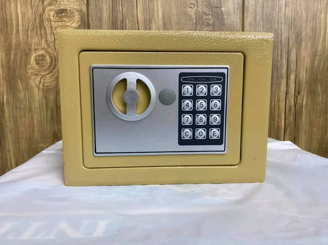 قاصة رقميه الكترونية سعة 8 لتر 
والاستفسار مراسلة الصفحة 📩 
أو  على الواتساب على الرقم  ***********
