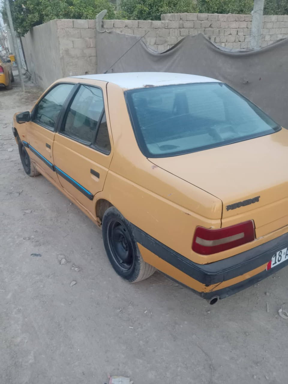 بيجوا 405موديل 12, رقم بابل انگليزي
سنويه ل 30 محرك وگير شرط كهربائيات شغاله 
تخم تاير باتري جديد شواصي حلوه مصغرة هيئة 
ومرور السعر 27,وبيها مجال اشويه اتصل وخادمك 
***********////***********
