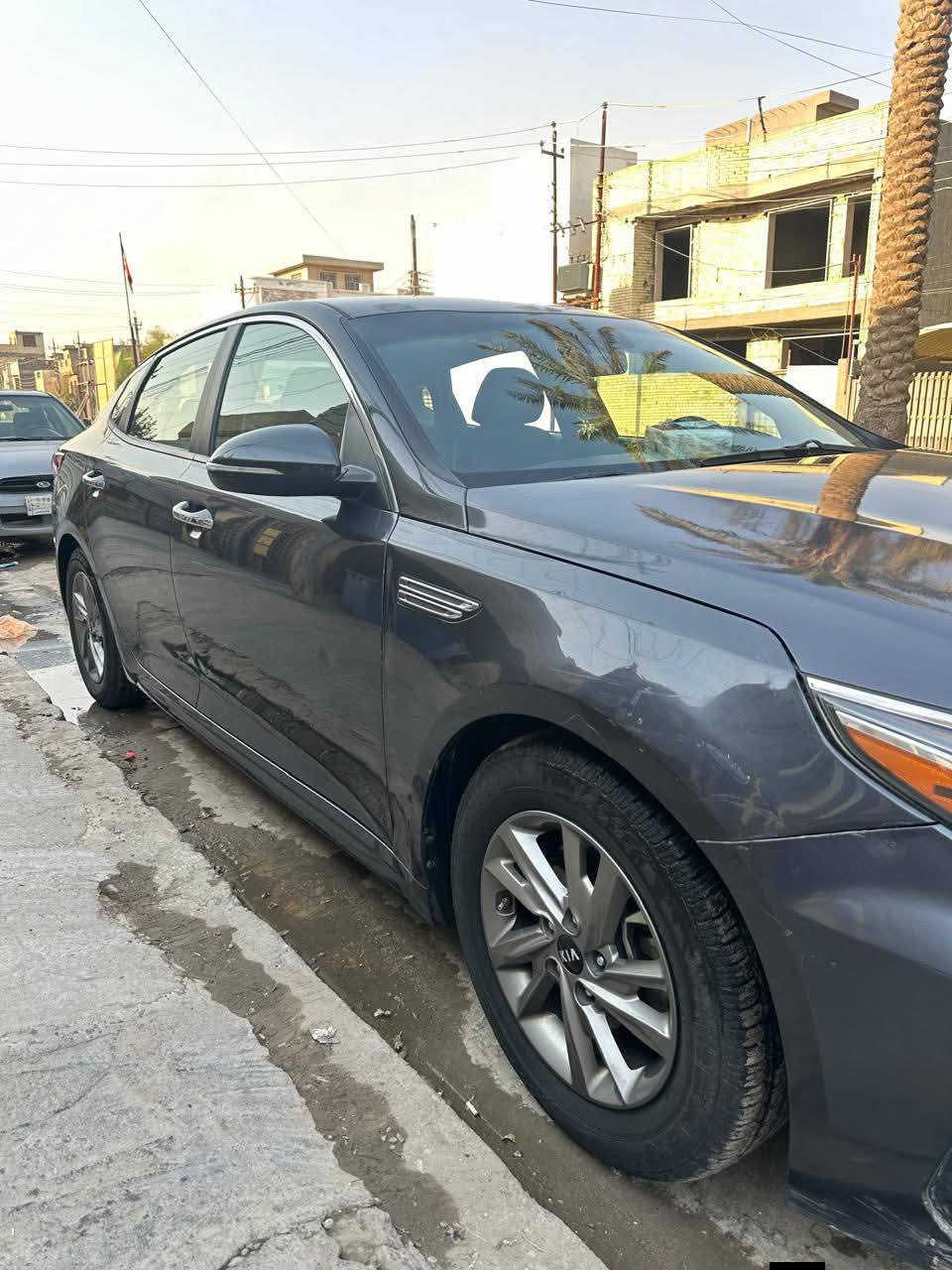 سلام عليكم 
كيا اوبتما للبيع 
رقم اربيل الجديد هزة جديده 
سياره جاهزة من كلشي مابيها نقص اي شي 
مواصفات fe  مثبت سرعة كروز 
حساسات مراية 
نظام قيادة عادي كومفورت  سبورت 
تحديد مسار 
مانع انزلاق 
السعر ١٤٠ وبيها مجال للشراي 
للتواصل ***********
***********
مكان السيارة الفلوجة
