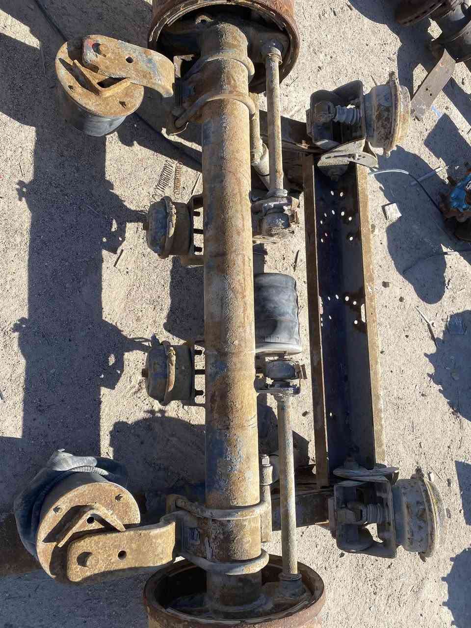 دنكير ساف  كامل معا الرفعات.
مكان البصره الزبير 

***********
