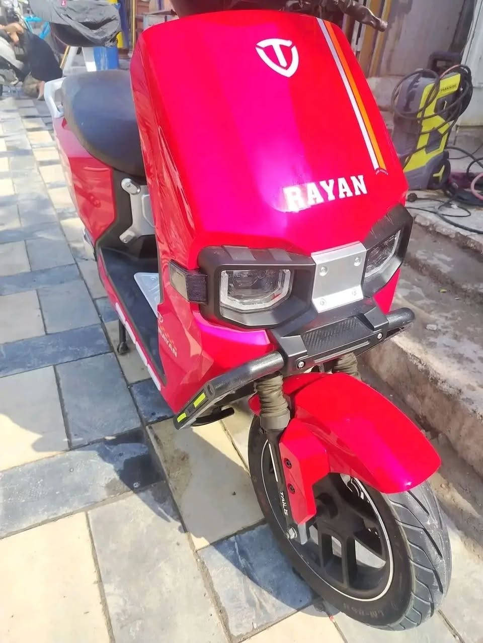 للبيع دراجه دراجه شحن .  رمبه سعر 450 ***********
