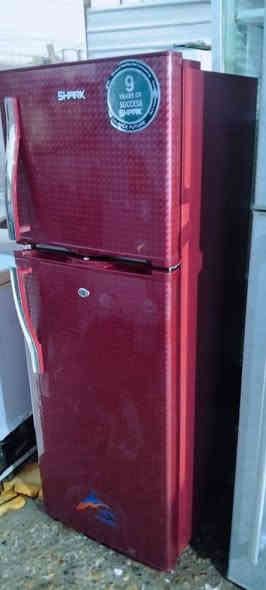 ثلاجات شغالات فووول تجميد وتبريد 
««عددهم، 7 ثلاجات سعر القطعهالوحده 125الف »» اسعار مناسبه جدا جوا اسعار سوك النهضه ونضيفه ومرتبه فقط اختار القطعه التعجبك اتصل على رقم ابو علي للاستفسار واحجز *********** العنوان بغداد المشتل مجمع فدك قرب المجلس البلدي ادخل على الصور وگلب 👇👇
