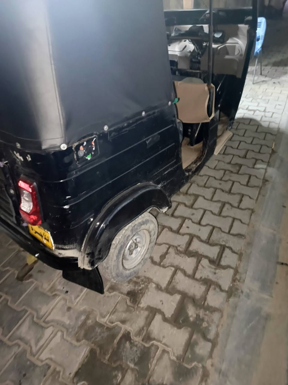 السلام عليكم تكتك للبيع موديل 18 اوراق المصطفى  مكينه 20 مكفوله تنقيص وتبخير بكاني بغداد فلكه حي النصر  مامتواجد عله فيس رقم هاتف *********** رقمي ثاني ***********
