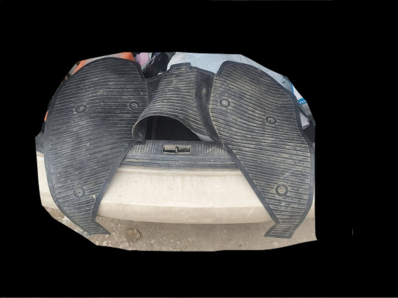 عندي (دمام) و (گاعيات البلاديه) و (لوي البلادي) مال تكتك 22 كلهن مكاني المسيب السده ***********
