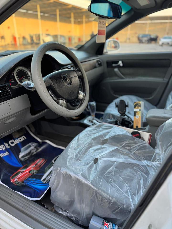 اوبترا 2013 مكفوله  من التبديل ومن الصبغ  والسونر مرفق وياها رقمها سليمانيه  سعرها 100وبيها مجال بسيط ***********
