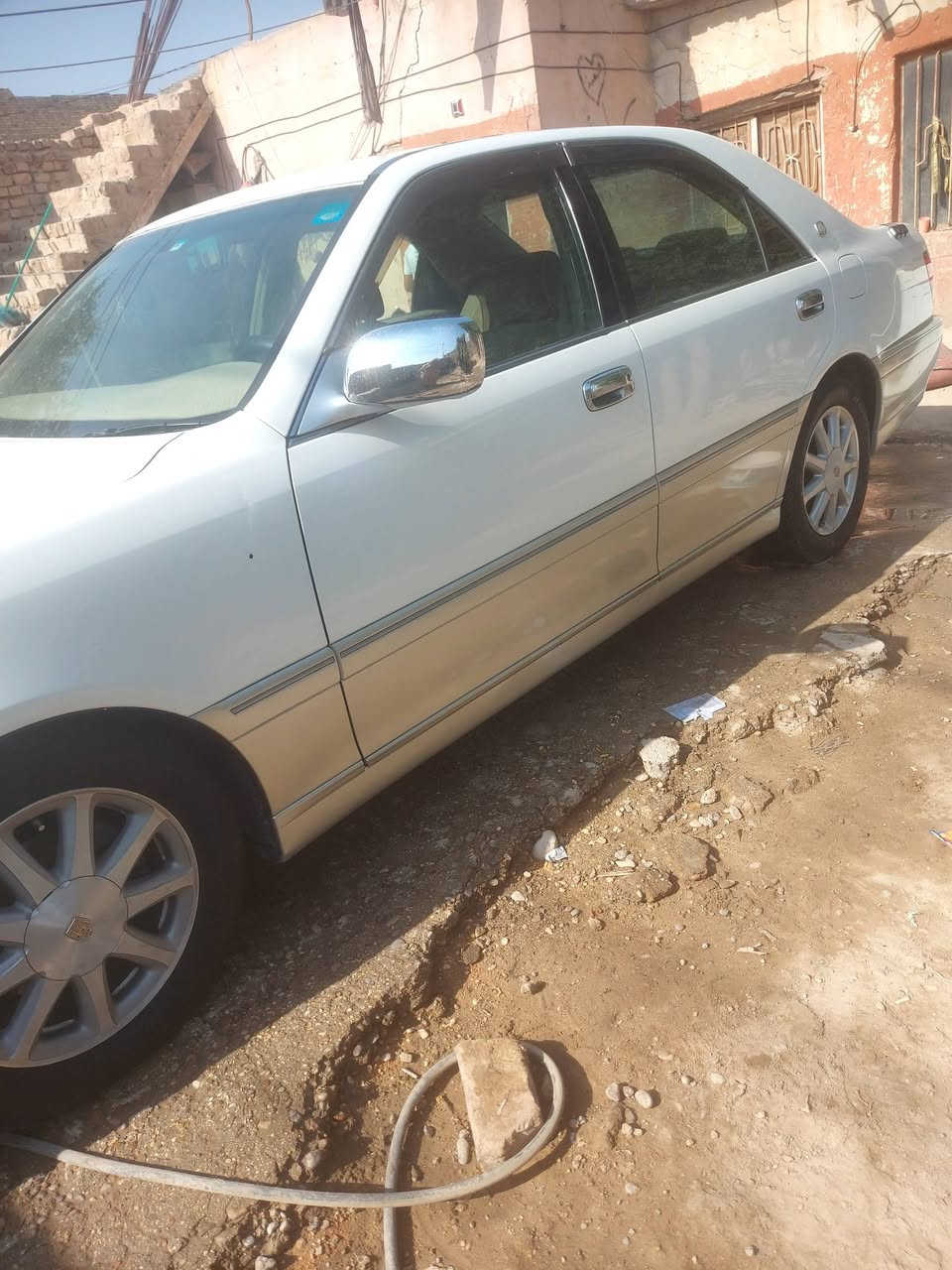 ملكة للبيع 
مكفوله كفالة عامة كرستال اصل
مرقمة وكاملة الرقم الجديد
استيرن كهربائي 
كشنات كهربائي
تحوير النجف 
دشبول اماراتي
موديل ٢٠٠٢
شاصي ٧٥
برده خلفية 
مريات شفط ام الاشاير
مكينه وكير جديد صارلهن شهر
تخم تايرات
السعر ١٤٥ وبيهه مجال الشراي يتصل على هذا الرقم
***********
٣ دكم
