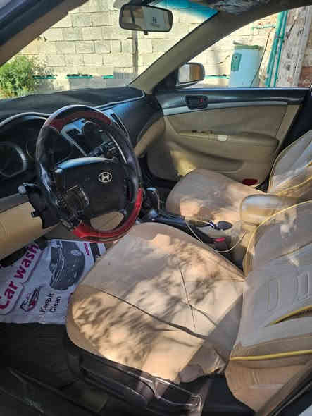 السلام عليكم 
للبيع سوناتا 2010 وارد امريكي 
ضرر امريكا سرقة بنيد وهنا بالعراق بيها بارد بالباب 
داخل بيجي 
مكينه كير مكفول 
صدر جديد 
تخم تاير 
تدفئة تبريد 
جاهزه السياره
السعر 125وبيه مجال
‏‪0782 701 2276‬‏
