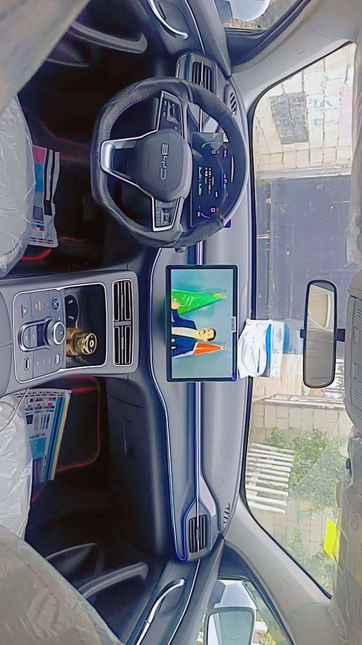 بي وايدي 2025 
ماشيه جوه 1000 
بعده زيرو مكفوله كفاله عامه تحويل ثاني يوم  فول مواصفات 
عارضه 18ونص مكانه الحريه ***********
