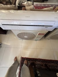 سبالت توسوت ٢ طن عدد ٢ جدد استعمال قليل غاز الشركه مقفول مع البواري وا...