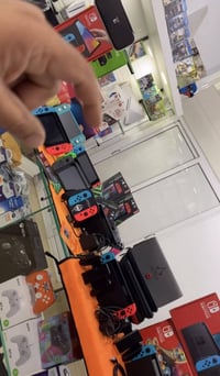 نينتندو سويتش • لايت OLED كلاسيك • جديد ومستعمل