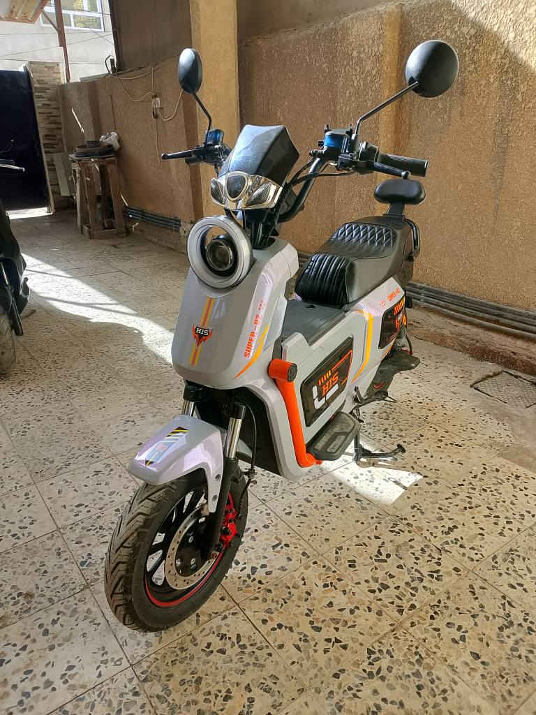 دراجه شحن للبيع U2 f3  خمس بطاريات دراجه حلوه ونضيفه حساسات 3سرع سرعته 99 حقيقي اشاير كلوبات  كله شغاله عالي وناصي دراجه كل نقص مابيه بس علامة M
بالشاشه مكاني بعقوبه المجمع الصناعي السعر خاص للاستفسار اكثر عل الرقم ***********
