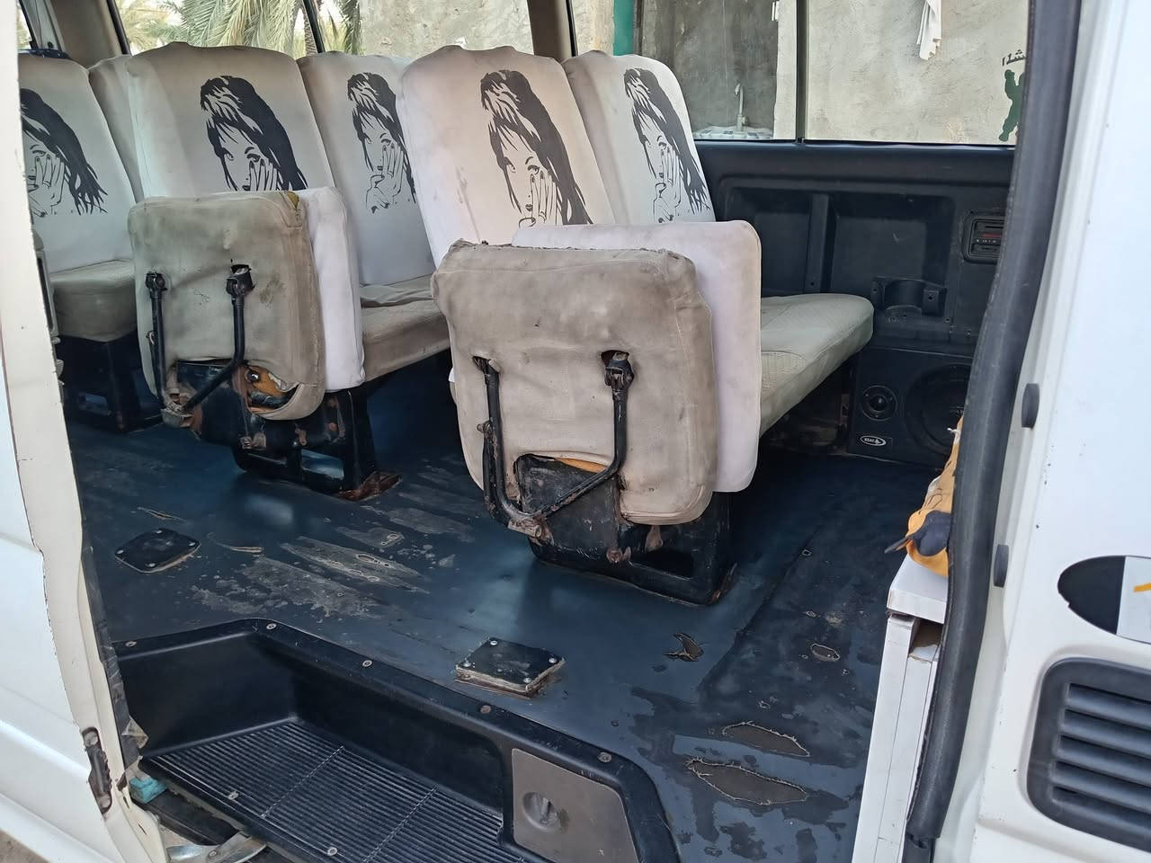 جنبى موصليه البيع السعر 50؟ ***********
