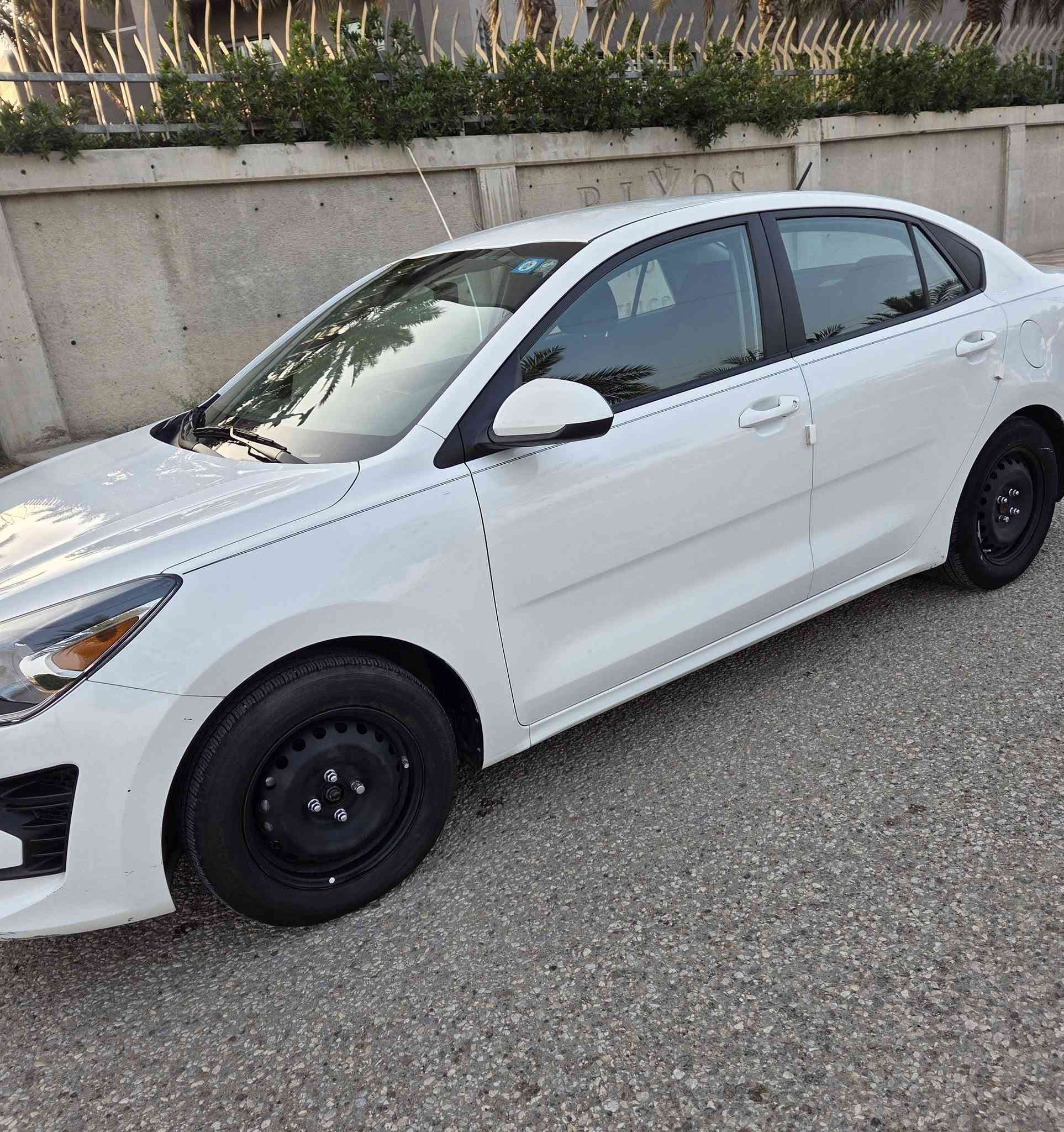 للبيع
كيا ريو موديل 2023
الفئة S
استيراد أمريكي (معوقين)
البجم كبس  الشصاصي.3KPA24AD6PE557441
السيارة حادث سابق كما موضح بالصور
السعر 125$ 
محافظة ميسان 

رقم الموبايل ***********
