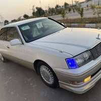 كراون راس الثور • ١٩٩٩ • ٣٠٠٠ VVT-i