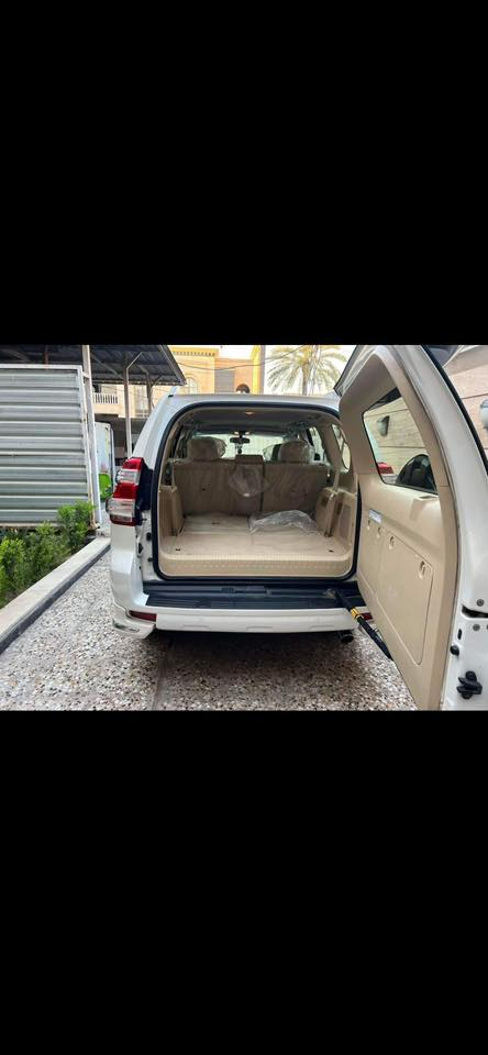 السلام عليكم 
برادو موديل 2016 ساز TXl بغداد بسمي 
فول مواصفات 
فتحه 
شاشه 
كشنات كهرباء
تلاجه
حساسات 
تانكي واحد
فقط بارد بالباب جدا بسيط اصبعين
وصبغ ركن الداعاميه اربع اصابع فقط
جاهزه من. كلشي 
***********
