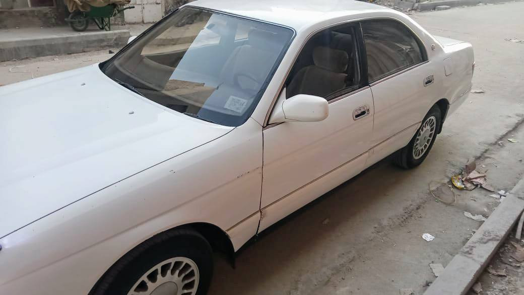 سلام عليكم سياره بطه لبيع موديل 94 سياره حلوه كلش ونضيفه تخم تاير جديد صارله شهر مبدله حداديه 70 بل 100 تبريد شغال عوزه غاز فقط دشبول جديد صافي كشنات جدد سياره متعوب عليهة   كهربايات كلهة شغاله لايت زنون   مكينه خير من الله جديده مداور ثاني يوم  الستفسار (*********** ) مكان ذي قار 
( سعر مناسب كلش )
