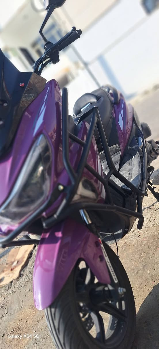 سلام عليكم
ماطور استعمال قليل اخو الجديد بدون اي عيب او نقص مكينه كبس  تشغيل عن بعد  نظافه ١٠٠% سعر ٧ وراق فيه مجال بسيط شراي يجي خاص او الاتصال علرقم ***********
