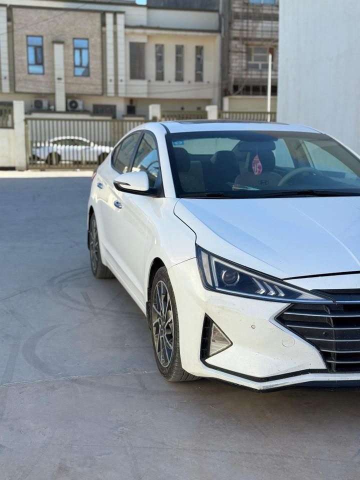 السلام عليكم 
مكلف بنشر 
النترا مديل 19 خليجية بيه فقط معجون بدوسه مثل ماموضح بتقرير بس مالك  السيارة نفسة  ويريد تحويل 
تبريد قطعتين فول كير كفالة فقط المكينة مفتوحة للأستفسار *********** متواجد وتساب
