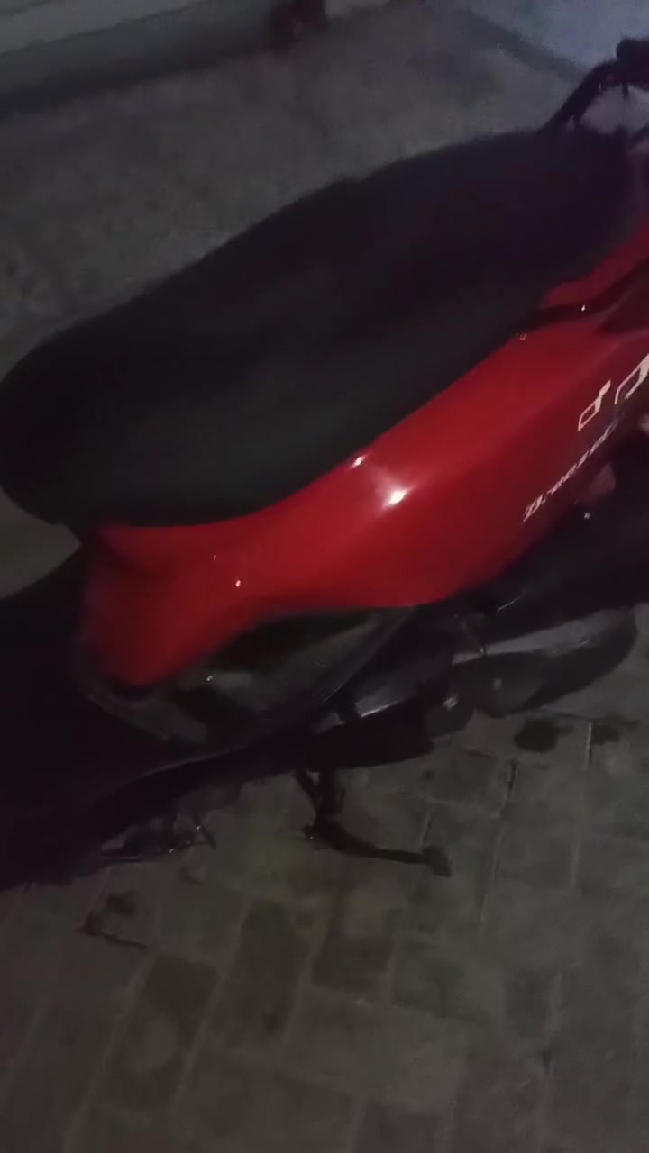 دراجه بريز بغبغاء موديل 2014. لون احمر 🍒 دراجه رمبه اكفلك مكينه من الفتح وكفرات بيه اكثر    من ختم بيه  و اروق دراجة كاملة      دراجة  تايرات جدد ومثل ما واضح كدامك بل صور.📷 جيب فيتر وتعال وبخدمتك //السعر (950وبيه مجال ) الرقم الهاتف 📞***********
