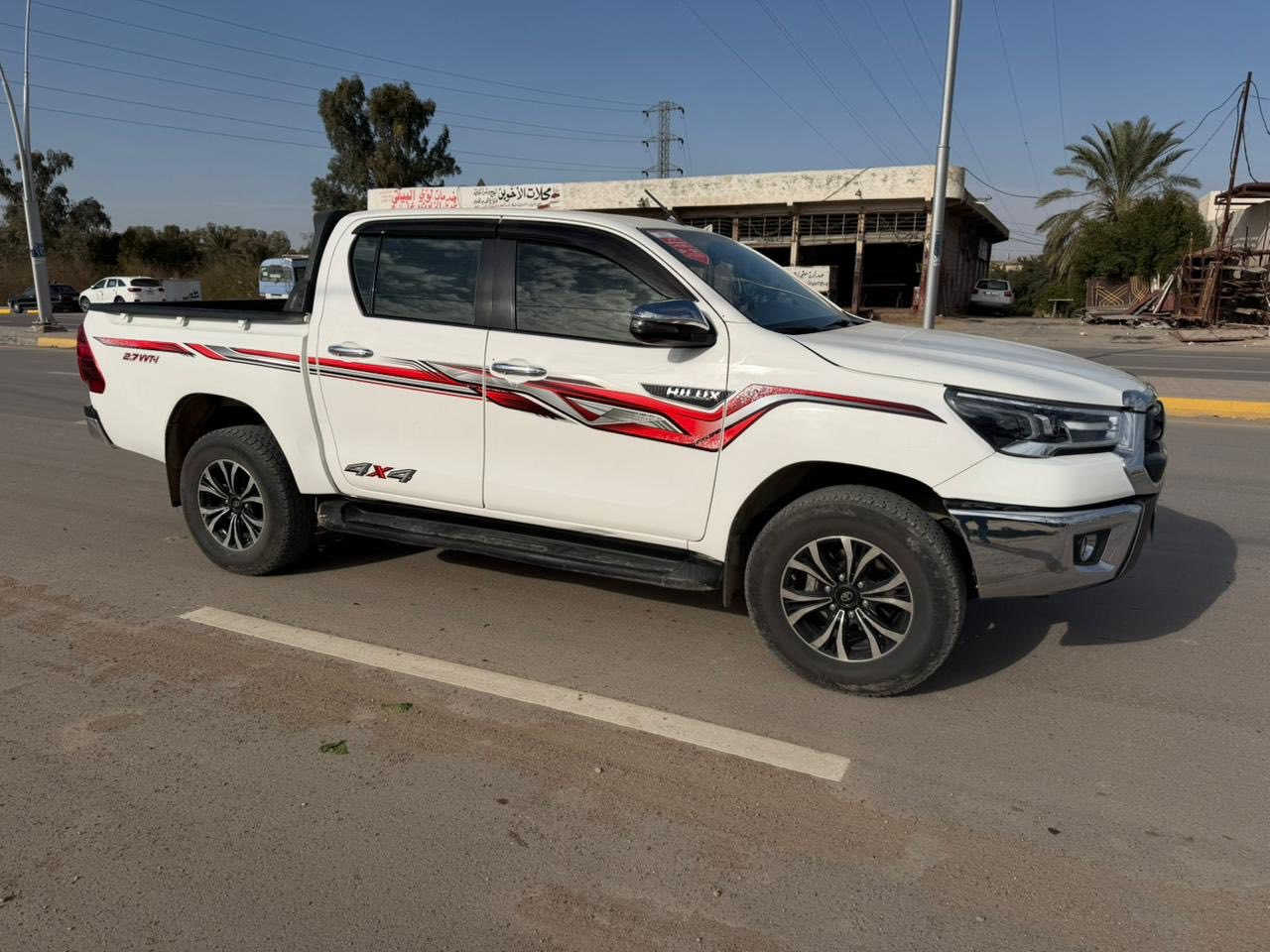 سلام عليكم
تيوته هايلوكس فورويل 2021 
مكفوله كفاله عامه 
رقم رابيل تحويل او وكاله حسب المشتري 
ماشيه 185الف
سعر 268 وبيه مجال بسيط للشراي  
***********
***********
***********
