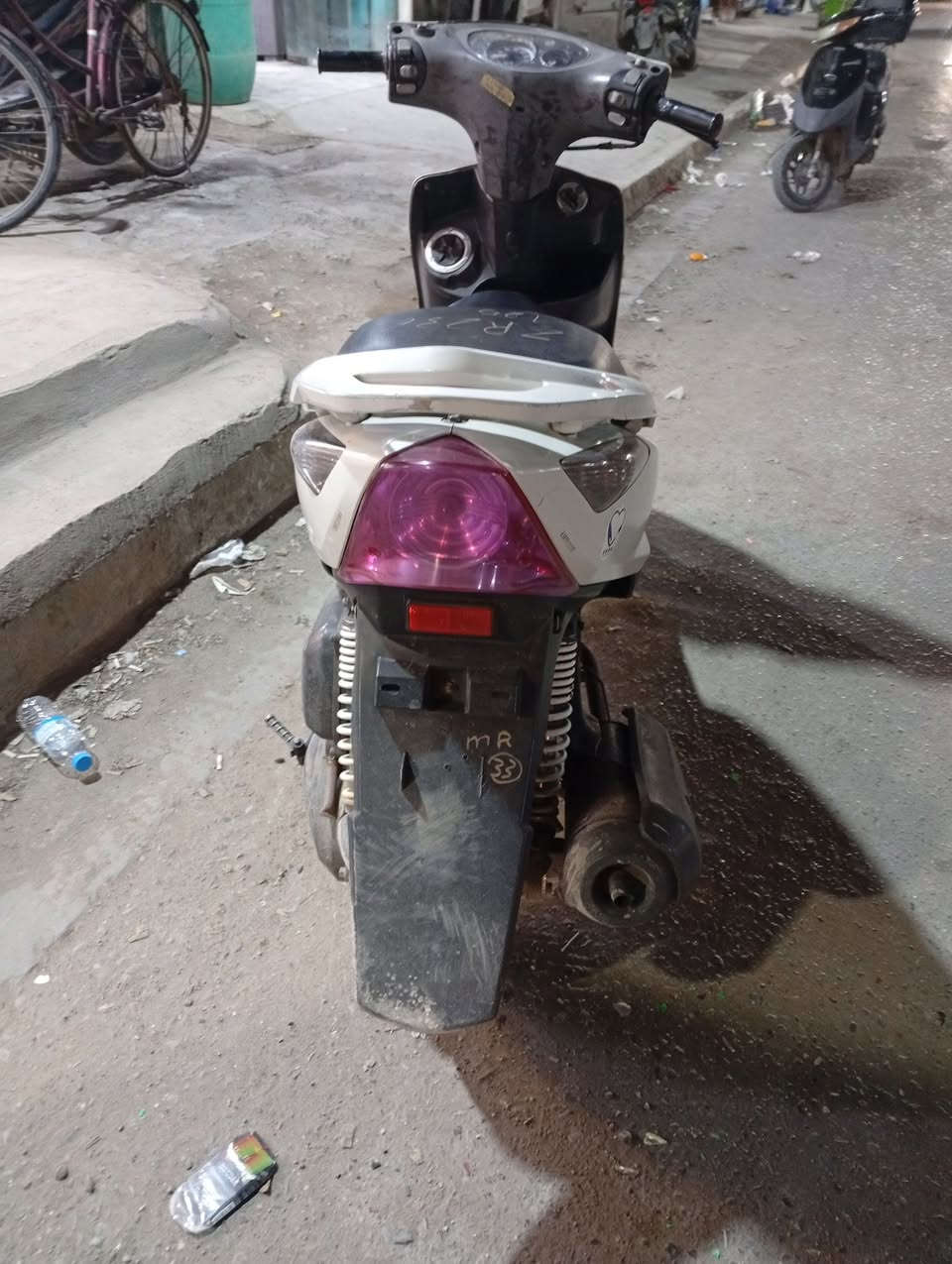 السلام عليكم ثعلب نوزل للبيع دراجه مكفوله شلعه معدل مكاني الحريه رقمي ***********السعر650وبيهه مجال
