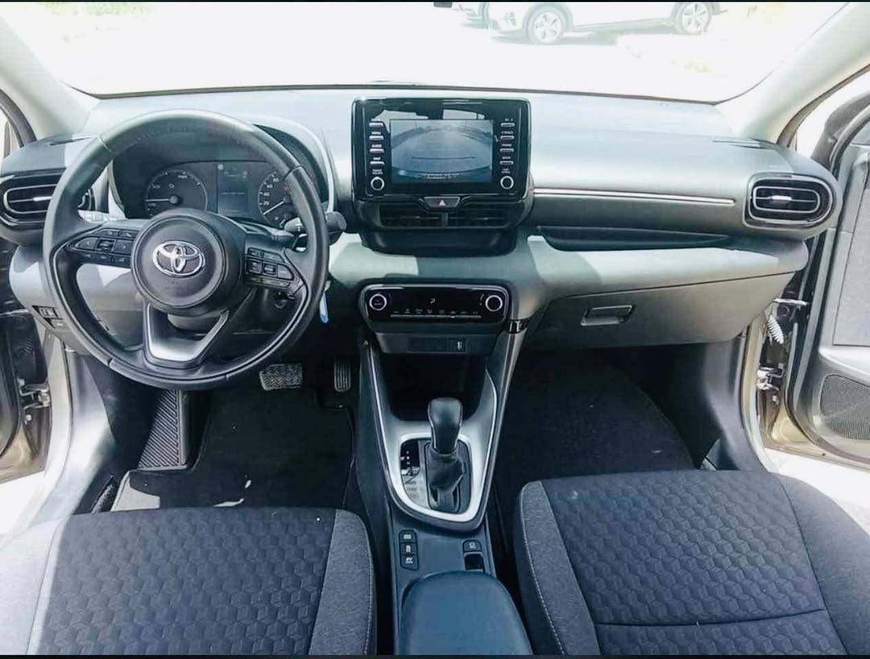 سلام عليكم ورحمة
تيوتا يارس موديل 23

حادثها مثل ما موضح

سياره جديده تحويل مباشر

طالبين بيها 123

للاستفسار اكثر تواصل ***********
