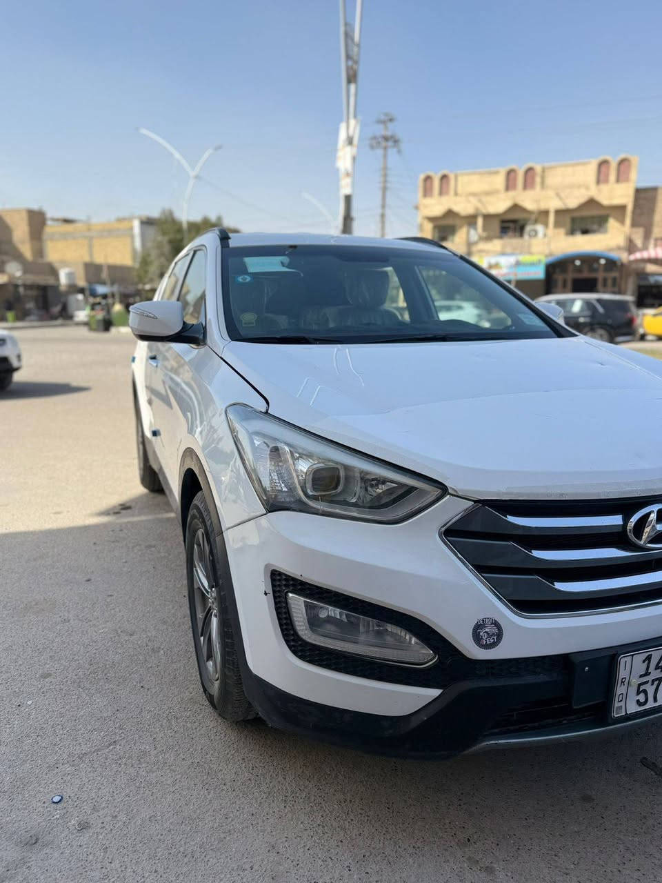 سنتافيه موديل 2013 السياره جاهزه 

6 سلندر خليجي 

7 راكب 

3 قطع تبريد  فور ويل 

بيها تبديل بنيد وبدنه وبارد خفيف بلباب الخلفي مبين بدون تعمير تبريد شغال تخم تاير جديد شاشه كبيره كامره اصليه بلاد محرك شرط لا تبخير ولا مفتوح  كل نقص ما بيها السياره ماشيه 172 ألف تحويل ثاني يوم السياره الناصريه رقم تليفون ***********
