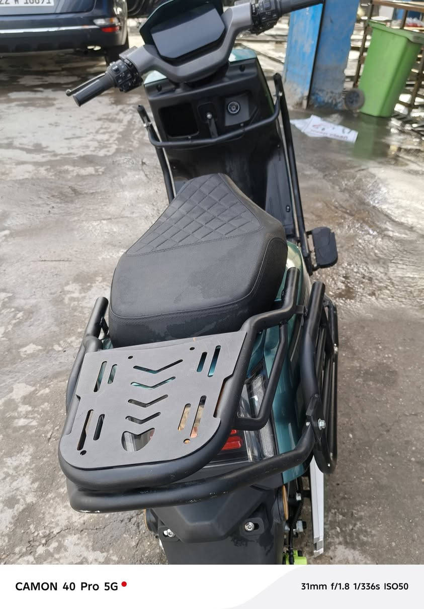 سلام عليكم دراجه شحن ريان ام عيون بصمه الماشه بيهه عواج قليل السعر ٦٠٠ *********** بغداد جديده شارع المسبح
