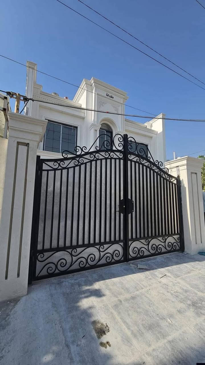 بالتقسيط ونقد معمل أبو مومن يقدم اليكم أنواع ابواب قاص يوجد لدينا انواع أعمال حدادة عنوان كركوك رقم موبايل ***********
