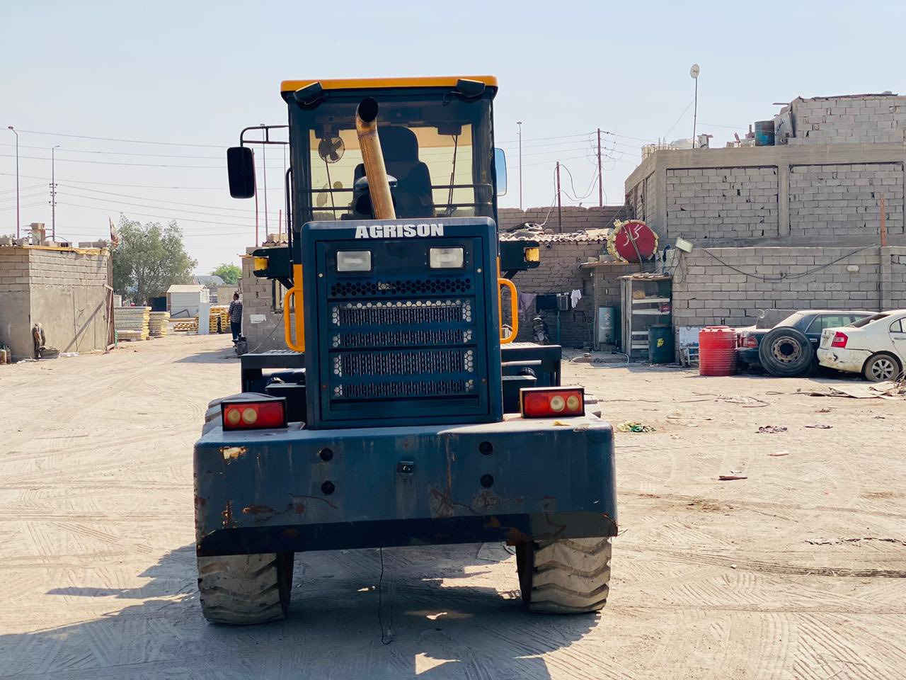 السلام عليكم لبيع شفل مديل 2018دخول جديد مامشتغل بل العراق ابد مكان الشفل بصره زبير سعر $200دفترين وبي مجال رقم الهاتف ***********
