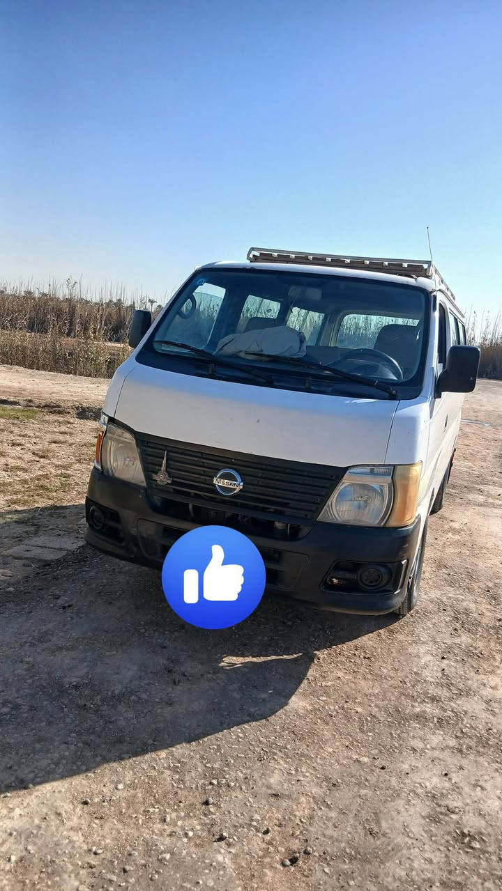 سلام عليكم سياره البيع نيسان يورفان موديل 2009 كامله مانقصه كلشي كامله كبل الشارع تبريد منضومه غاز كامله رقم الهاتف *********** سعره ١١٥ اوبيه مجال
