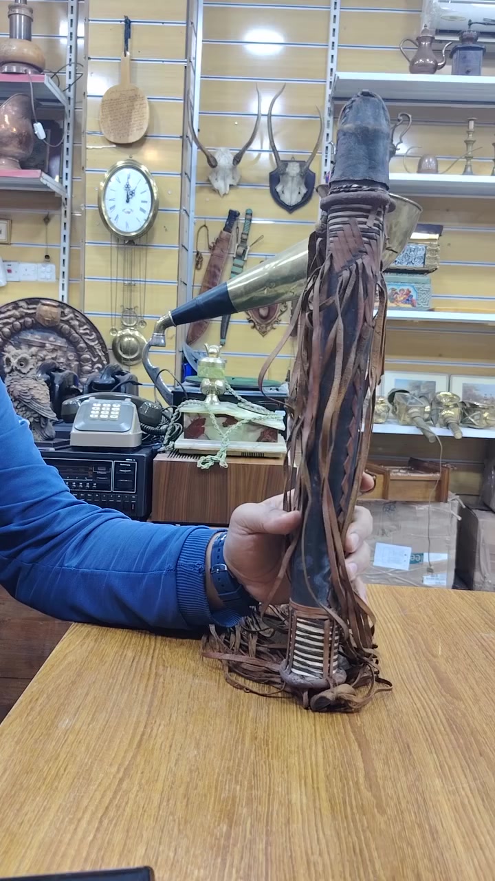 عثمانيه من جلد طبيعي مكان رسايل واتساب *********** العنوان ديالى خانقين يوجد توصيل
