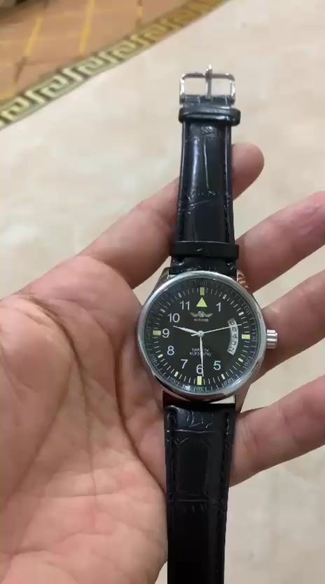 ⏱️ ساعة طيارين رجالية أوتوماتيك – بسعر 35 ألف دينار فقط!
🔹 ماركة: WINNER
🔹 تصميم ساعة طيارين (Aviation) أنيق وواضح
🔹 حركة أوتوماتيكية (تشتغل بدون بطارية)
🔹 سير جلد مريح
🔹 تاريخ يومي
🔹 ظهر شفاف يبيّن الماكينة
🔹 مناسبة للاستخدام اليومي 
💰 السعر: 35,000 دينار عراقي


**إذا كنت صاحب هذا الإعلان وتريد حذفه لأي سبب، رجاءا أرسل رسالة إلى الدعم الفني**