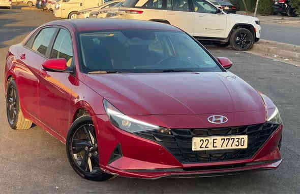 بسم الله الرحمن الرحيم السلام عليكم 
هيونداي النترا الشكل الجديد موديل 2021 لون ماروني 
وارد امريكي (( بدون ايرباك حادثها الحوض الخلفي حادثها بسيط جداً + بلعراق انطخت طختين فقط بدون تبديل )) رقم اربيل الجديد ماشية 40 الف السيارة بوضع الزيروو السيارة نقص برغي مابيه 
☑️الموصفات☑️
محرك 2000 Doch
بصمة + ابواب صندوق بصمه تشغيل عن بعد 
اناره ترحيب عن الاقتراب 
لدات اماميه ليلي نهاري 
كامره دواره 
صندوق ذكي 
شاشه لمس Wi_Fi/ Gps 
تدعم نظام Android Auto
‏car play ذاكره داخليه 
‏Auto hold
رادارات جانبيه 
رادارت خلفيه+ امامي 
تحديد مسار 
مانع تصادم 
تبريد بيانو 
تحديد النقطه العمياء 
فول تحكم ستيرن 
كروز مثبت سرعه 
ثلاث وضعيات قياده Smart_Sport_Normal
داخل اسود
نظام ABS 
مانع انزلاق 
شاشه كشف اعطال 
شاشه ضبط بالدشبول 
حساس اطارات 
ويل كب 17 بلاك كروم
السعر 136 ورقه وبيها مجال 
مكاني بغداد 
للاستفسار
*********** بغداد
