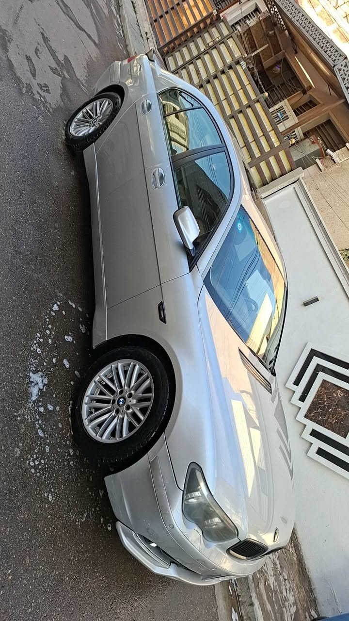 السلام عليكم للبيع موديل 2002
745i
ماشية ٢٣٠
باب قصير
سيارة ابلادية بدون صبغ بدون حادث 
وارد يابان 

كير مكينة مكفولات

صدر امامي خلفي تخم تاير كلة جديد 

سيارة مابيهة اي نقص 
فول موصفات 

السعر ١٢٥ ورقة وبيهة مجال 

فقط بيع 
مكان بغداد 

***********
