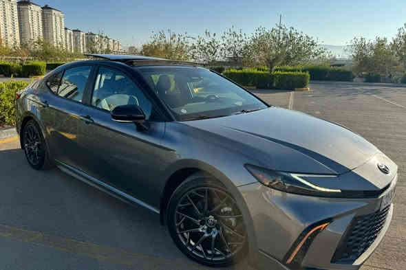 تويوتا كامري 2025 هايبريد
فئة XSE أعلى المواصفات
ماشي فقط 13 ألف كم

الحالة:
بونيد صبغ مع تبديل 4 قطع باردة
إيرباغ المقود مفتوح وتم تصليح النظام
البراغي مربوطة على كلام الشركة وباقية على حالها

المواصفات:
سقف أسود مع فتحة بانوراما
نظام داتاشو
مقود مع شيفتات
تبريد وتسخين للمقاعد والمقود
رادار أمامي وخلفي
نظام الحفاظ على المسار
مرايا مع رادار
نظام صوتي JBL
شاشة كبيرة
ومواصفات متعددة أخرى

السعر: اطلب في التعليقات وسيصل الرد مباشرة

أرقام المالك:
***********
***********
واتساب
