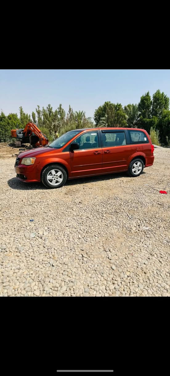 سلام عليكم البيع دوج كرنفال 2012 سياره خير من الله كير مكينه صدر خير من الله كله جديد ما بيه نقص برغي بسمي تحويل ثاني يوم بدون ضربه سياره بيه رشات صبغ اثر جراد بس مكانه بغداد حي جهاد البيع او مراوس حسب القناعه السعر 115.وبيه مجال الطيبين غير متواج عل فيس اشراي يتصل ***********
