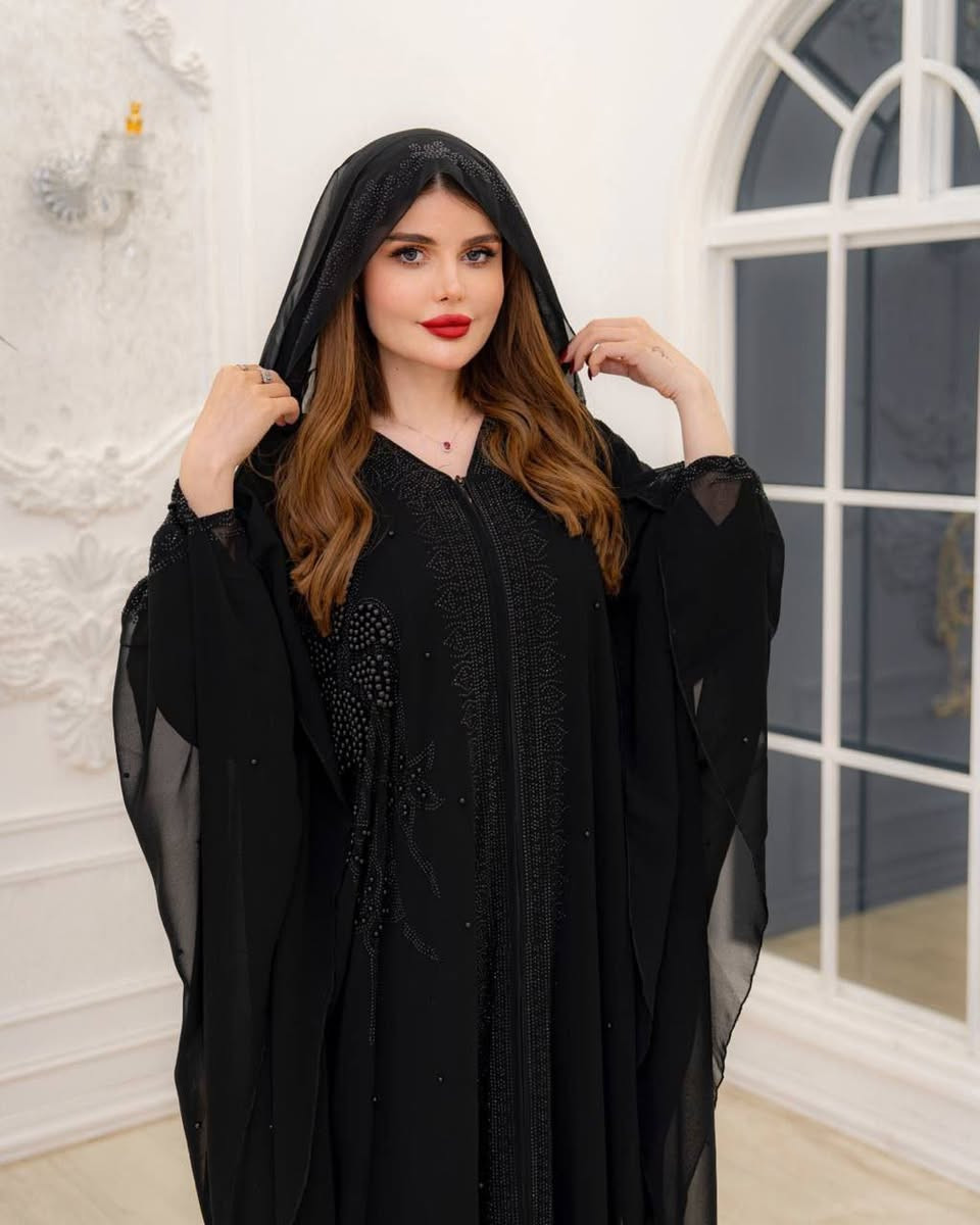 🦋🦋 عباءة موديل فراشة 🦋 🦋
🎨🎨 الألوان : - حسب الصور المعروضة 
🪡🪡 من وزن 60 الى وزن 150
💰سعر =  30 ألف دينار فقط 
☎️ للحجز والاستفسار التواصل على الخاص


**إذا كنت صاحب هذا الإعلان وتريد حذفه لأي سبب، رجاءا أرسل رسالة إلى الدعم الفني**