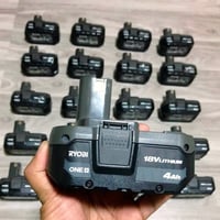 بطاريات ريوبي • ٤ أمبير • نضافه