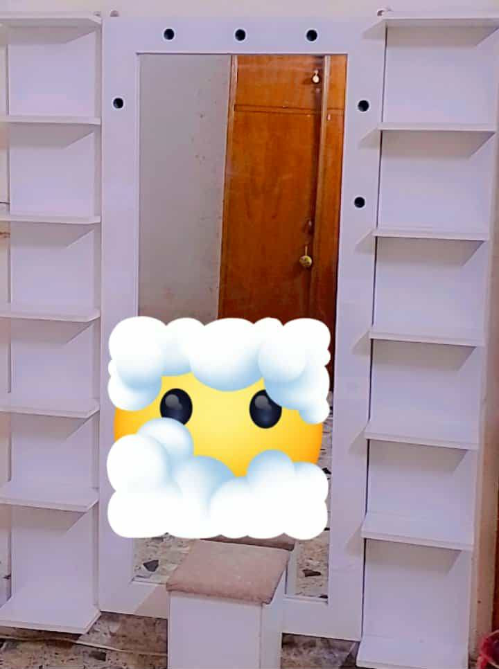 سلام عليكم غراض نظيفة للبيع مكاني بالجاير 
امراية 125
ثلاجة 100
بوفية 100
كنتور 250
 دوشك طبي 85
تخم 250 عدد 5 مقاعد *********** كربلاء, العراق
