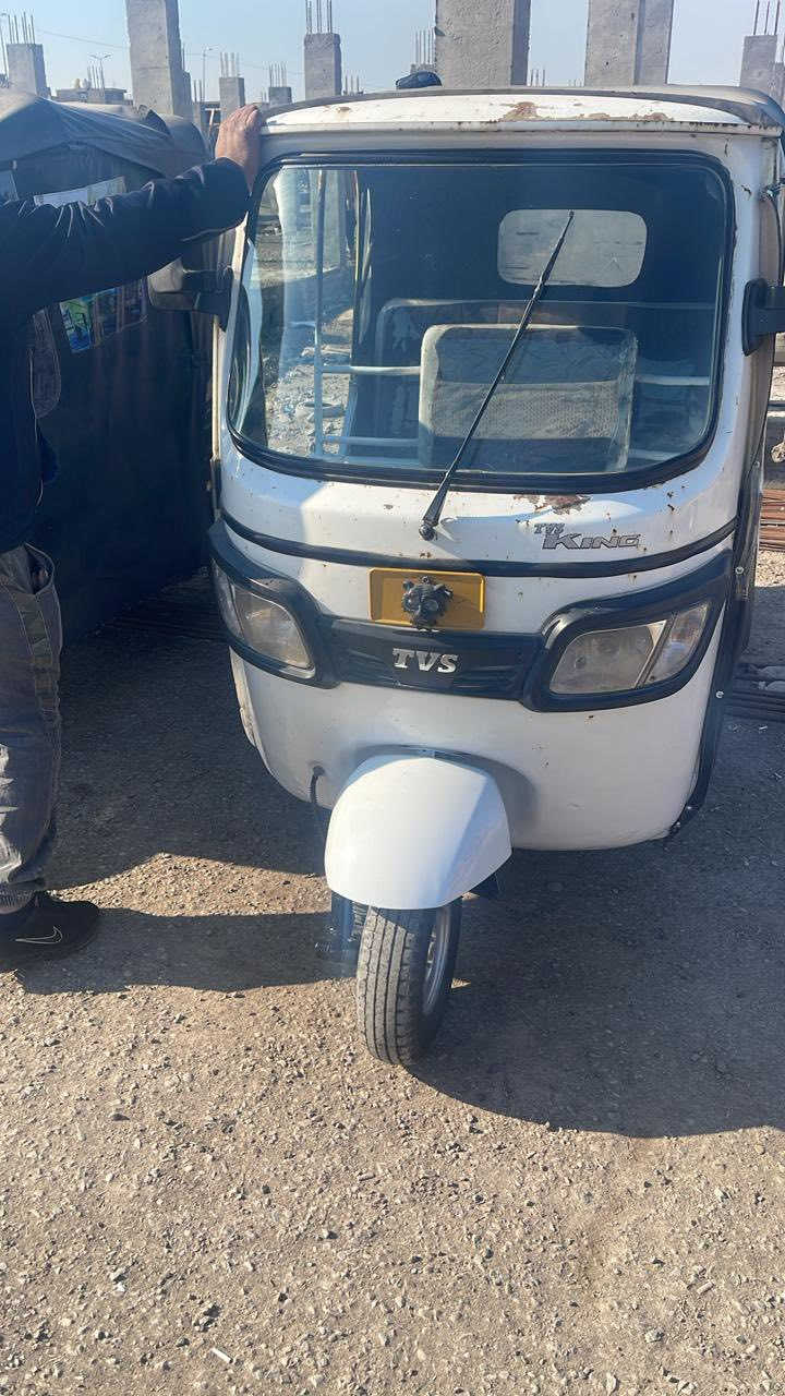 تكتك تي فيس موديل 2017/12 يعني محسوبه ع 2018 أوراق كامله السعر 3100 عنوان بغداد المشتل رقم ***********
