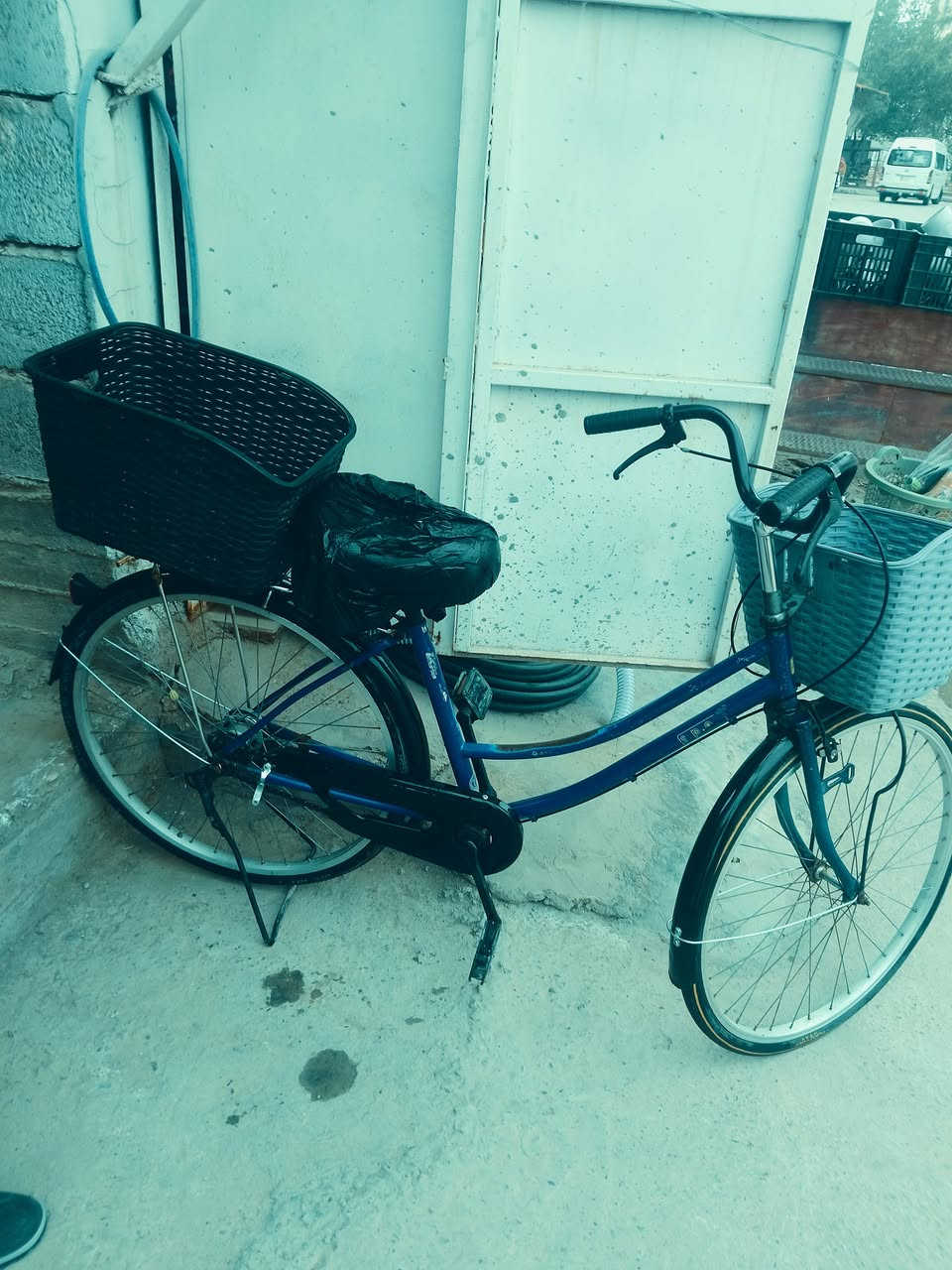 السلام عليكم بايسكل للبيع كل شيء ما بيه سعر 60 بايسكل جديد عنوان ديالى بعقوبة 7نيسان مسجد حسينية حي مصطفى بلفرع رقم وتساب***********
