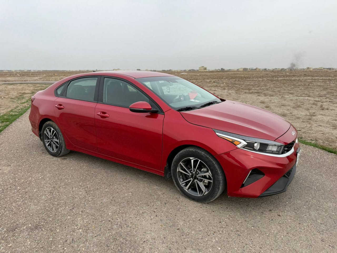 فورتي موديل 2024 ماشية 27 دوش بدون دواخل حادثة جاملغ وبنيد ، 158 .$ ***********
