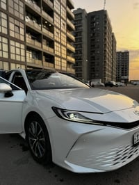 كامري تجميع 2024 شكل ال25  فول مواصفات VIP 1/1  لون صدفي  بانوراما  تح...