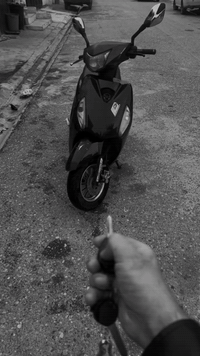 سلام عليكم
ماكس سويت عزو 

ياباني بوشه ٤٩ بلاد ما مفتوح برغي عل بلاد 

سلف هندر كامل شغال ريمونت تشغيل عن بعد 

كهربائيات بكلايت اشاير كامل شغال عداد سرعه بانزين كامل 

مأطور لا صرف ولا بخار كامل مكمل اي نقص ما بي 

سعر ٤٥٠ وبي مجال حك الجيه او مراوس حسب القناعه 

رقم ***********
