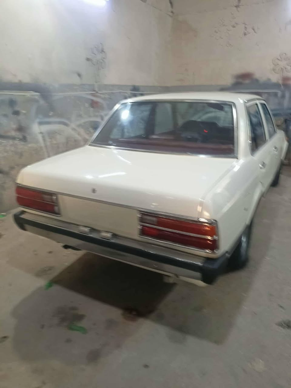 اكسن خفيف، تبريد شغال، كهربائيات كامله باب بفتح يعلق كلوب، مكينه، كير شرط، طخم تاير باتري جديد، بيها كابون، باسمي،شرط تحويل غرفتها جلد جريده اصلي اول صبغ مصبوغه مابيها حادثبيها تبريد هند بريك شغال مابيها نقص الشراي يتصل علرقم ***********
*********** مكاني موصل
