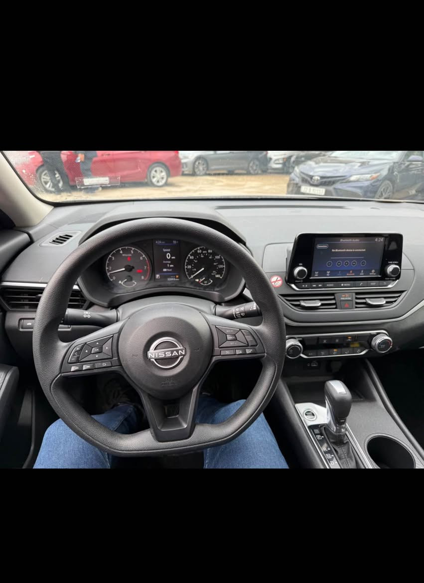 سلام عليكم ورحمة الله وبركاته 
NISSAN ALTIMA 2024 S
بجم و خلفي كبس 
باب و جملغ صبغ 
بدون دواخل و شاصي 
بدون ايرباك
محرك 2.5L(4V)
موصفات S
بصمة 
تشغيل من بعيد 
شاشة 
لايتات LED بلادي 
صندوق شفت 
تحكم ستيرن 
تحديد سرعة 
كاميرا رواية خلفية 
رادار خلفي
رادار جانبي 
رادار امامي 
سعر 149$ و مجال 
*********** أربيل, العراق
